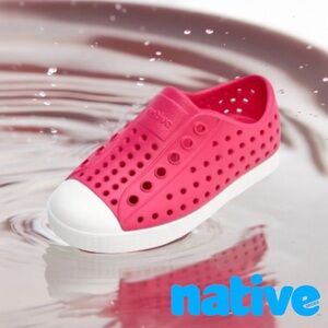 Native JEFFERSON CHILD Washable Water Proof Odor Resistant UNISEX